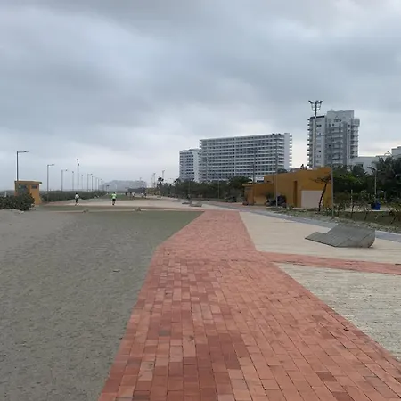Estrena Ocean Front *
